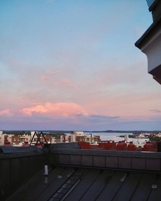 Urban Penthouse Next To Metro With City Views Helsinki Dış mekan fotoğraf
